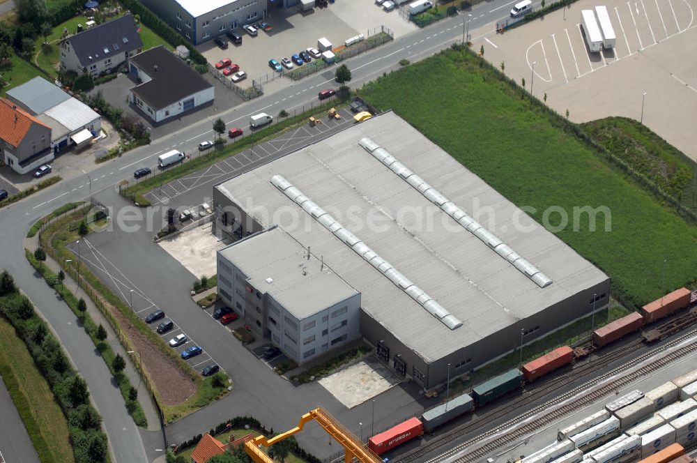 Aerial photograph Bönen - Bürogebäude mit Logistikhalle (5.125 m²) im Gewerbegebiet. Adresse: Weetfelder Str. 41, 59199 Bönen; Vermietung / Verwaltung: Unternehmensgruppe Markus Gerold, An der Vaerstbrücke 1, 59425 Unna, Tel. +49(0)2303 25036-26, Fax +49(0)2303 25036-27, E-Mail: info@markus-gerold.de