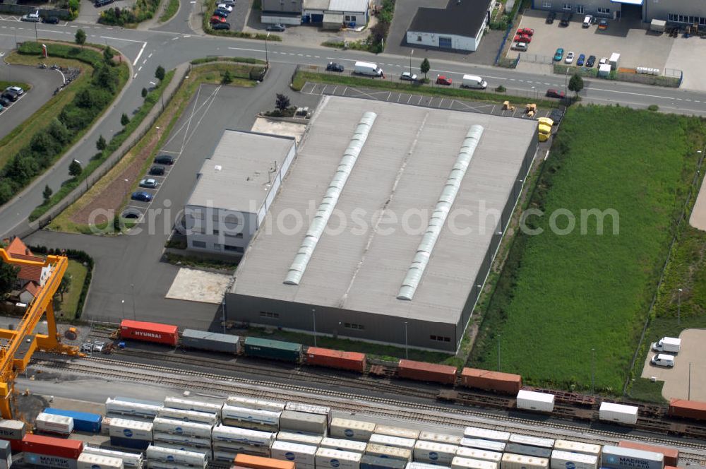 Bönen from the bird's eye view: Bürogebäude mit Logistikhalle (5.125 m²) im Gewerbegebiet. Adresse: Weetfelder Str. 41, 59199 Bönen; Vermietung / Verwaltung: Unternehmensgruppe Markus Gerold, An der Vaerstbrücke 1, 59425 Unna, Tel. +49(0)2303 25036-26, Fax +49(0)2303 25036-27, E-Mail: info@markus-gerold.de