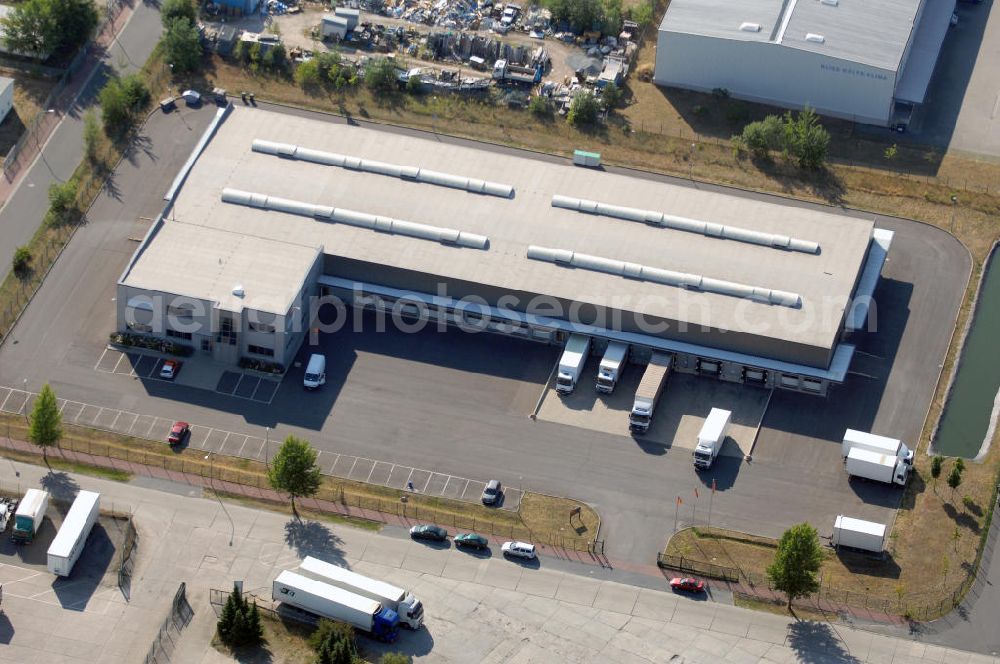 Seddin from the bird's eye view: Bürogebäude mit Logistikhalle im Gewerbegebiet der Gemeinde Seddiner See. Adresse: Ebereschenring, 14554 Seddiner See OT Neuseddin; Vermietung / Verwaltung: Unternehmensgruppe Markus Gerold, An der Vaerstbrücke 1, 59425 Unna, Tel. +49(0)2303 25036-26, Fax +49(0)2303 25036-27, E-Mail: info@markus-gerold.de