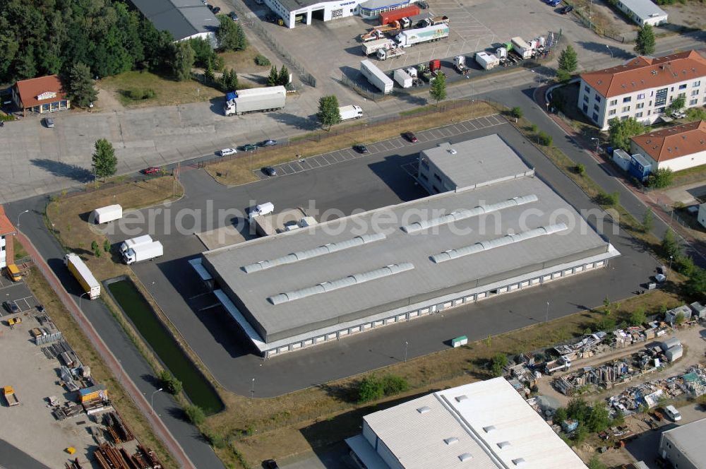 Aerial photograph Seddin - Bürogebäude mit Logistikhalle im Gewerbegebiet der Gemeinde Seddiner See. Adresse: Ebereschenring, 14554 Seddiner See OT Neuseddin; Vermietung / Verwaltung: Unternehmensgruppe Markus Gerold, An der Vaerstbrücke 1, 59425 Unna, Tel. +49(0)2303 25036-26, Fax +49(0)2303 25036-27, E-Mail: info@markus-gerold.de