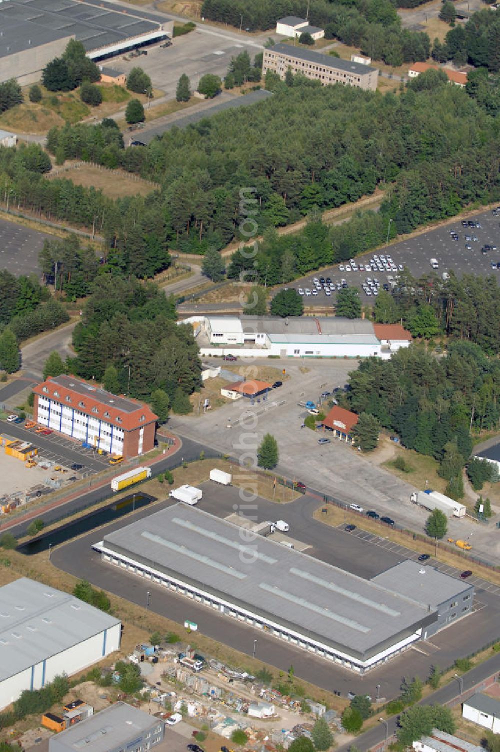 Aerial image Seddin - Bürogebäude mit Logistikhalle im Gewerbegebiet der Gemeinde Seddiner See. Adresse: Ebereschenring, 14554 Seddiner See OT Neuseddin; Vermietung / Verwaltung: Unternehmensgruppe Markus Gerold, An der Vaerstbrücke 1, 59425 Unna, Tel. +49(0)2303 25036-26, Fax +49(0)2303 25036-27, E-Mail: info@markus-gerold.de