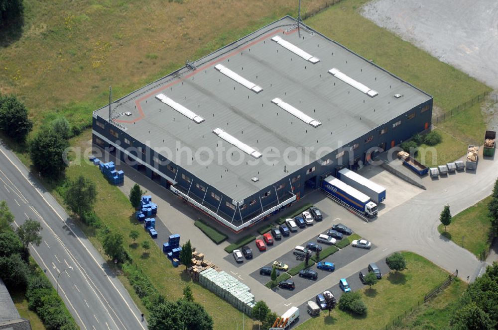 Aerial image Bergkamen - Rünthe - Bürogebäude mit Logistikzentrum der Finnveden Bulten GmbH, Industriestr. 20, 59192 Bergkamen-Rünthe, Tel. +49(0)2389 782-0, Fax +49(0)2389 782-43; Vermietung / Verwaltung: Unternehmensgruppe Markus Gerold, An der Vaerstbrücke 1, 59425 Unna, Tel. +49(0)2303 25036-26, Fax +49(0)2303 25036-27, E-Mail: info@markus-gerold.de