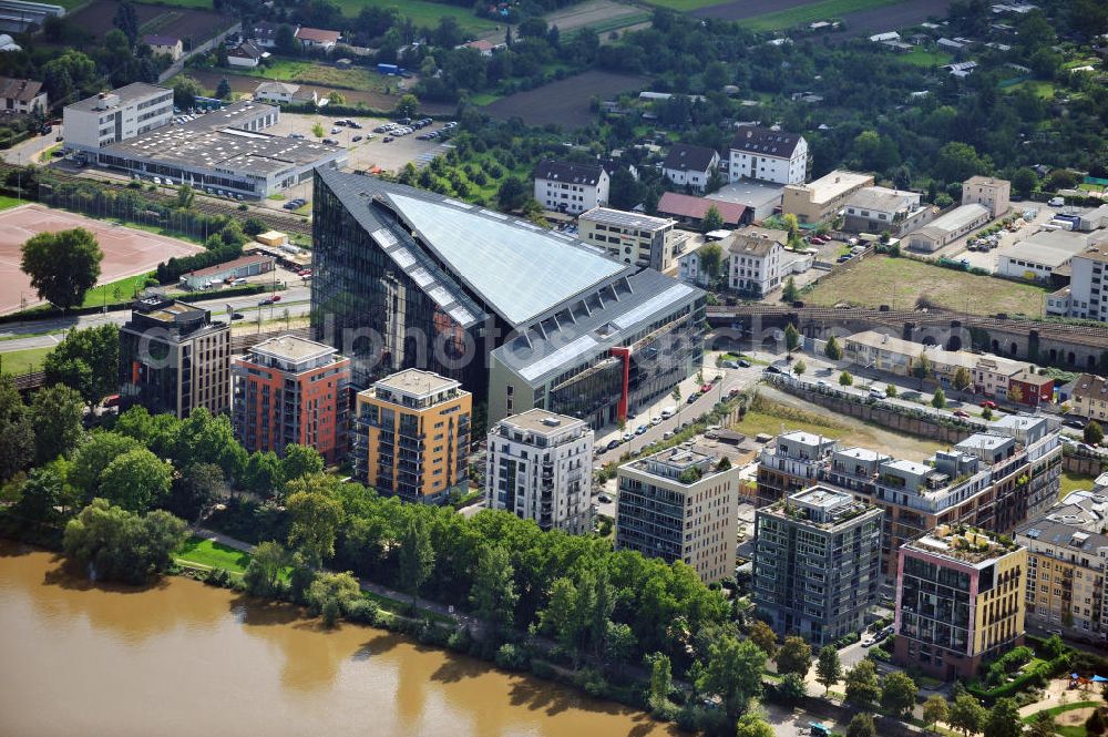 Aerial image Frankfurt am Main - Office building Main Triangel in the district Deutschherrnviertel in Frankfurt at the Main in Hesse