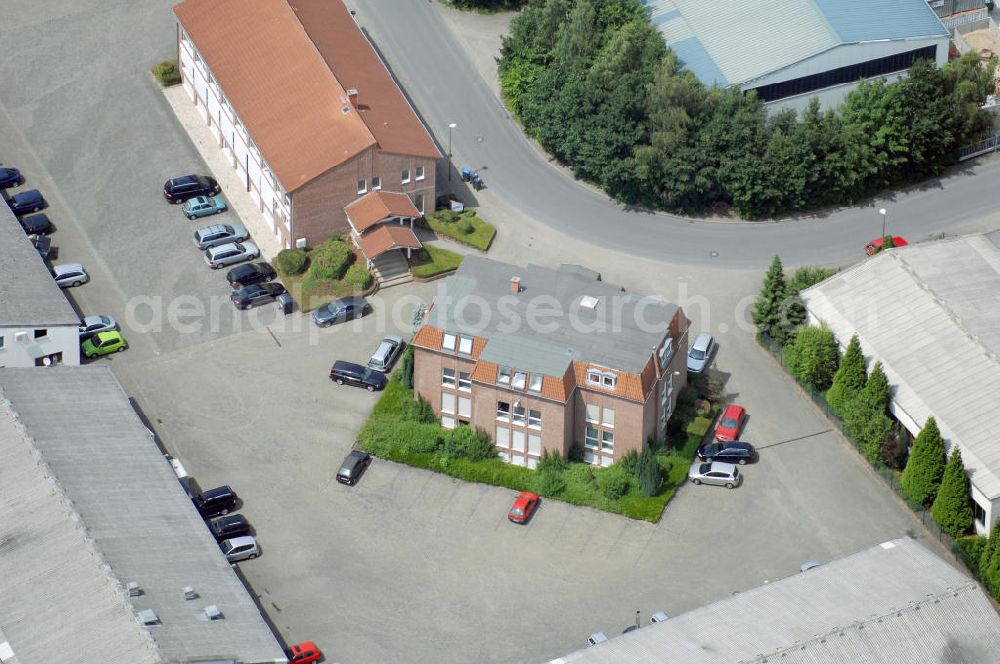 Aerial image Kamen-Heeren - Bürogebäude und Produktionshallen im Gewerbegebiet Südfeld / Widestrasse. Adresse: Südfeld, 59174 Kamen-Heeren; Vermietung / Verwaltung: Unternehmensgruppe Markus Gerold, An der Vaerstbrücke 1, 59425 Unna, Tel. +49(0)2303 25036-26, Fax +49(0)2303 25036-27, E-Mail: info@markus-gerold.de