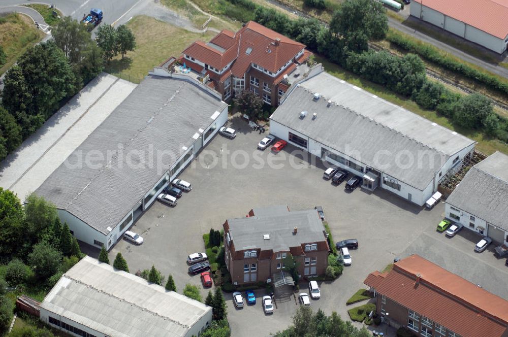 Kamen-Heeren from above - Bürogebäude und Produktionshallen im Gewerbegebiet Südfeld / Widestrasse. Adresse: Südfeld, 59174 Kamen-Heeren; Vermietung / Verwaltung: Unternehmensgruppe Markus Gerold, An der Vaerstbrücke 1, 59425 Unna, Tel. +49(0)2303 25036-26, Fax +49(0)2303 25036-27, E-Mail: info@markus-gerold.de