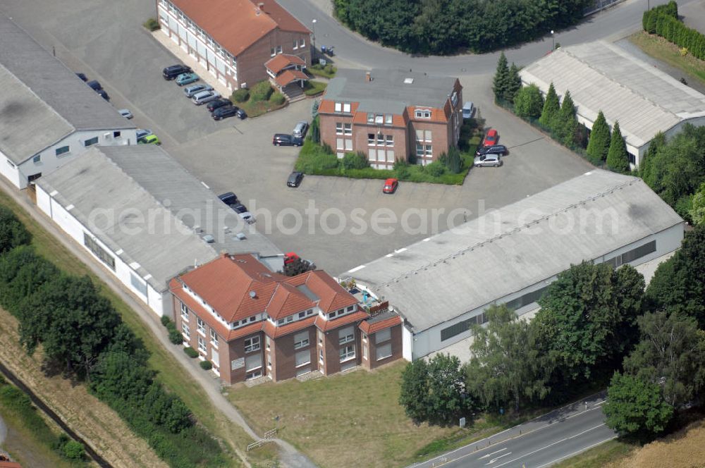 Aerial image Kamen-Heeren - Bürogebäude und Produktionshallen im Gewerbegebiet Südfeld / Widestrasse. Adresse: Südfeld, 59174 Kamen-Heeren; Vermietung / Verwaltung: Unternehmensgruppe Markus Gerold, An der Vaerstbrücke 1, 59425 Unna, Tel. +49(0)2303 25036-26, Fax +49(0)2303 25036-27, E-Mail: info@markus-gerold.de