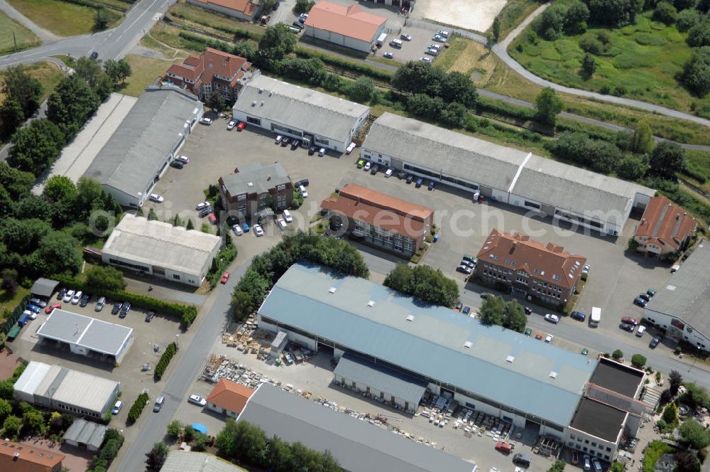 Aerial photograph Kamen-Heeren - Bürogebäude und Produktionshallen im Gewerbegebiet Südfeld / Widestrasse. Adresse: Südfeld, 59174 Kamen-Heeren; Vermietung / Verwaltung: Unternehmensgruppe Markus Gerold, An der Vaerstbrücke 1, 59425 Unna, Tel. +49(0)2303 25036-26, Fax +49(0)2303 25036-27, E-Mail: info@markus-gerold.de