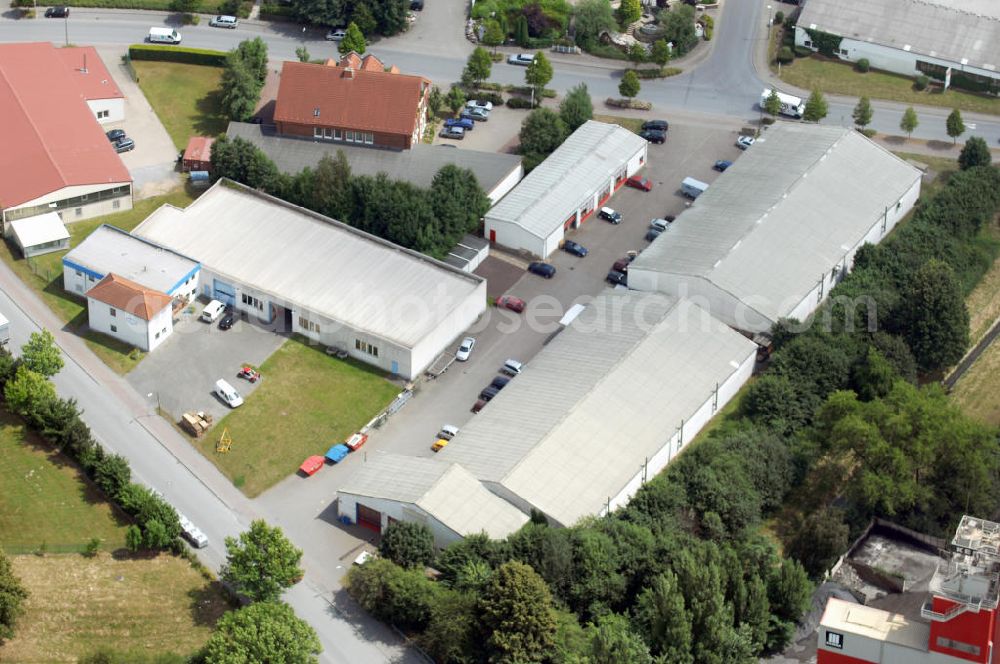 Kamen - Herren from above - Bürogebäude und Produktionshallen im Gewerbegebiet Südfeld / Widestrasse. Adresse: Südfeld, 59174 Kamen-Heeren; Vermietung / Verwaltung: Unternehmensgruppe Markus Gerold, An der Vaerstbrücke 1, 59425 Unna, Tel. +49(0)2303 25036-26, Fax +49(0)2303 25036-27, E-Mail: info@markus-gerold.de