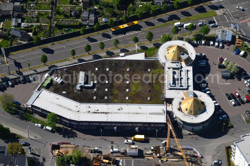 Aerial photograph Leipzig - Office building and Supermarkt on Volksgartenstrasse in Leipzig in the state Saxony, Germany