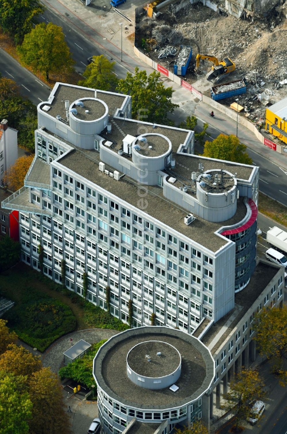 Aerial photograph Hannover - Office building Tritower on Schiffgraben in Hannover in the state Lower Saxony, Germany