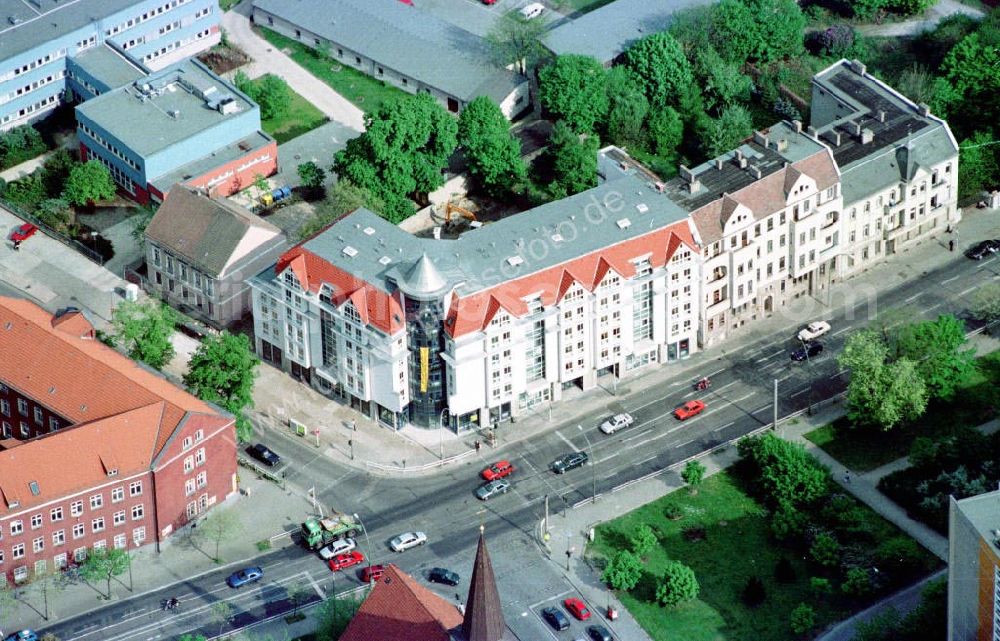 Aerial image Berlin - Lichtenberg - Bürohaus Alfred-Kowalke-Str / Str. am Tierpark in Berlin-Lichtenberg.