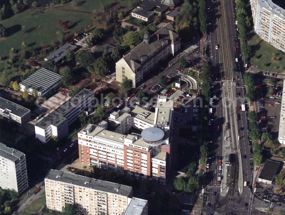 Aerial photograph Berlin - Lichtenberg - Bürohaus an der Möllendorfstraße in Berlin-Lichtenberg