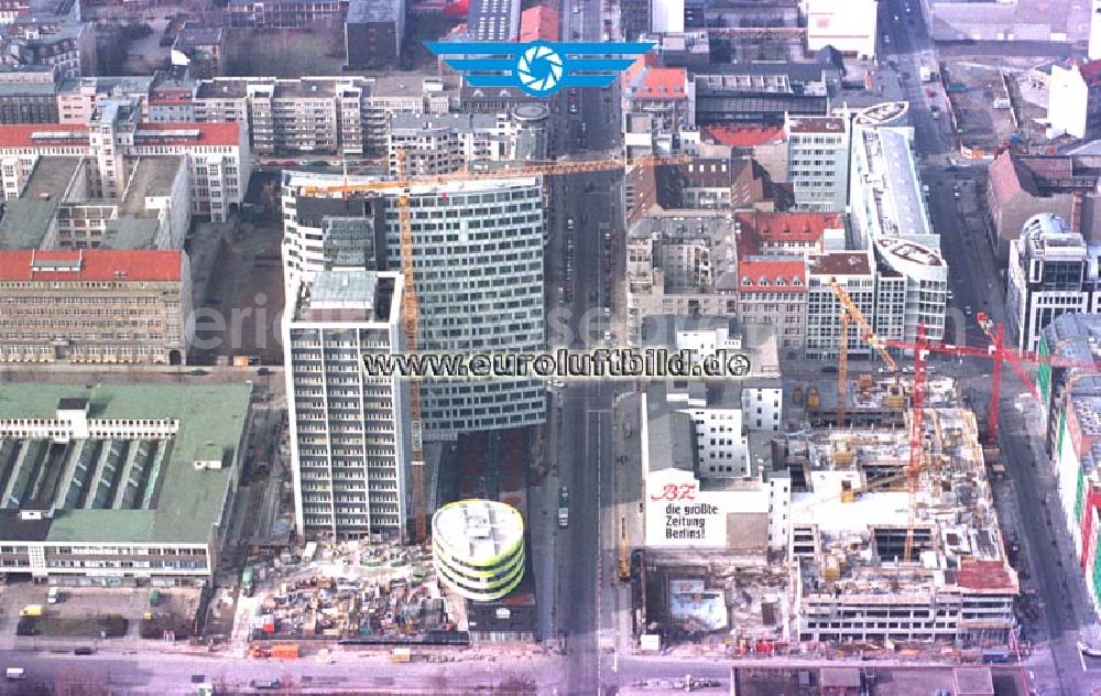 Aerial photograph Berlin - Kreuzberg - Bürohausneubau an der Kochstraße in Berlin - Kreuzberg.