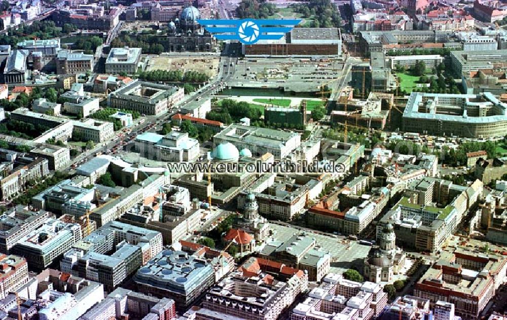 Berlin from the bird's eye view: Bürohausneubauten am Gendarmenmarkt in Berlin - Mitte.