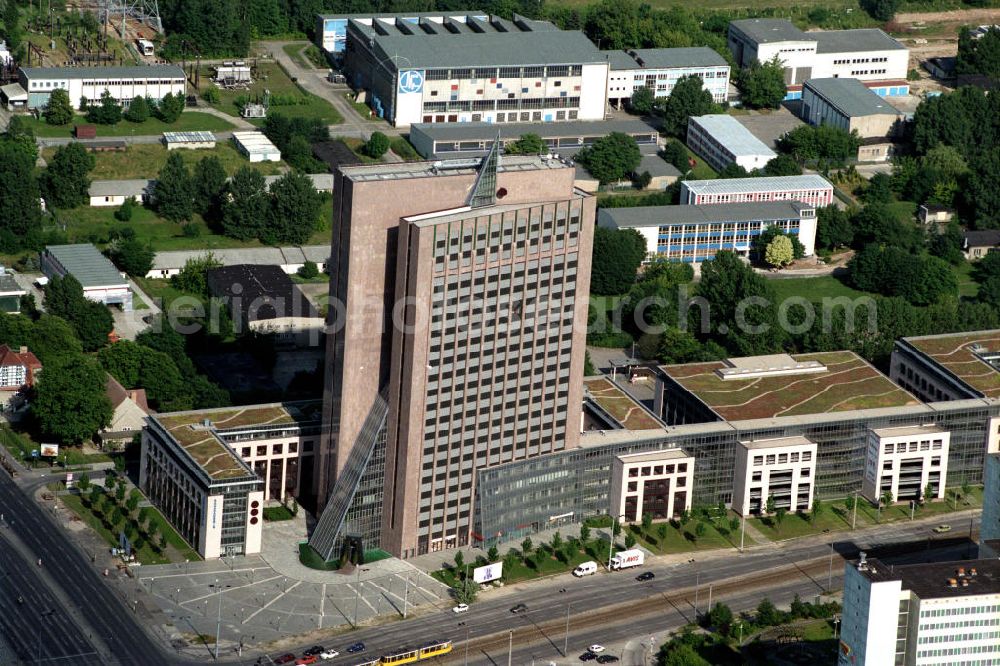 Berlin - Marzahn from the bird's eye view: Bürohochhaus Pyramide in Marzahn / Rhinstr.