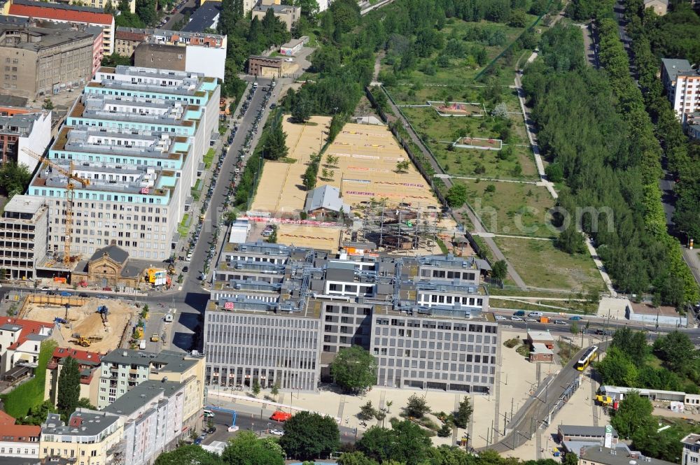 Berlin from the bird's eye view: View of the office complex at the corner of Julie Wolfthorn St / Caroline Michaelis St in Berlin / Mitte