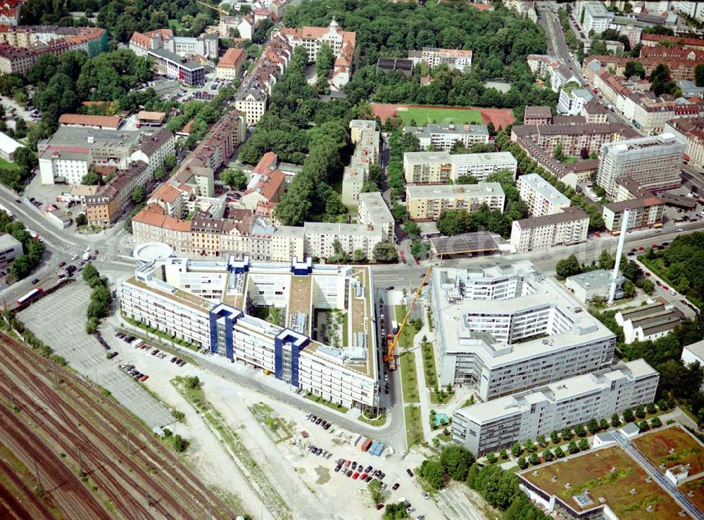 München from above - Bürokomplex Einstein 1 und 2 der HVB - Projekt GmbH an der Grillparzer Straße in München - Haidhausen.