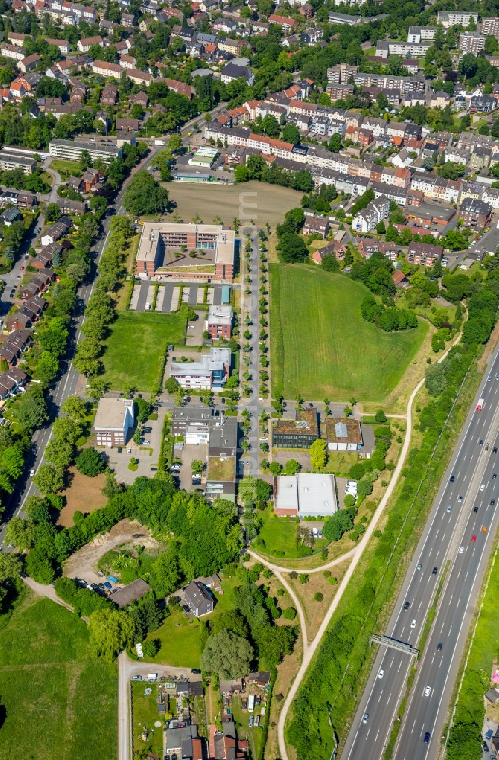 Gelsenkirchen from above - Revenue office North of federal motorway A2 in Gelsenkirchen in the state of North Rhine-Westphalia