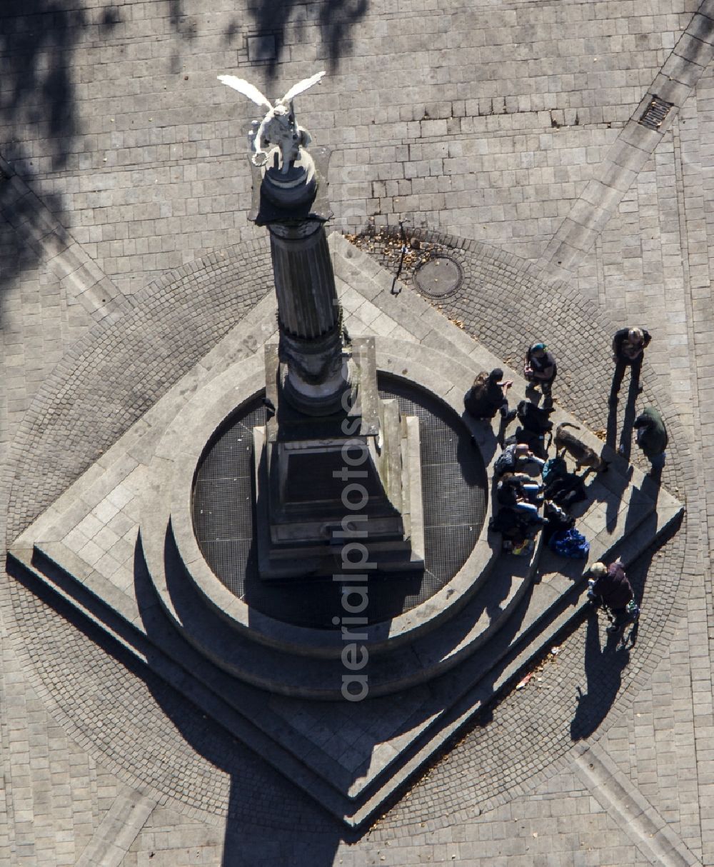 Aerial image Oberhausen - Fountain with angel figure at the Old Market in Oberhausen in the Ruhr area in North Rhine-Westphalia