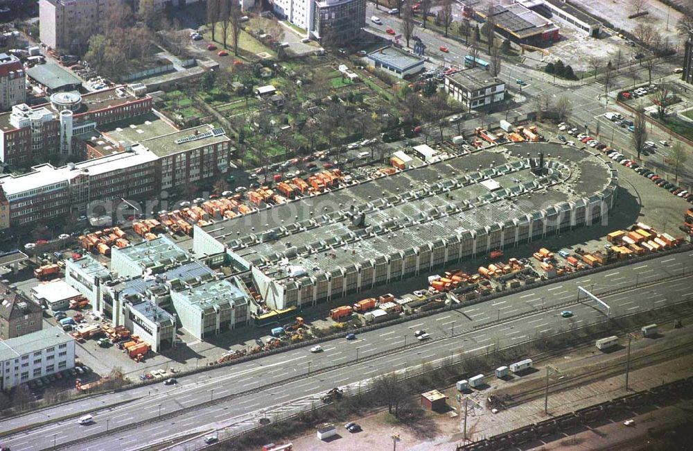 Aerial image Berlin - BSR-Stützpunkt am Flughafen Tempelhof