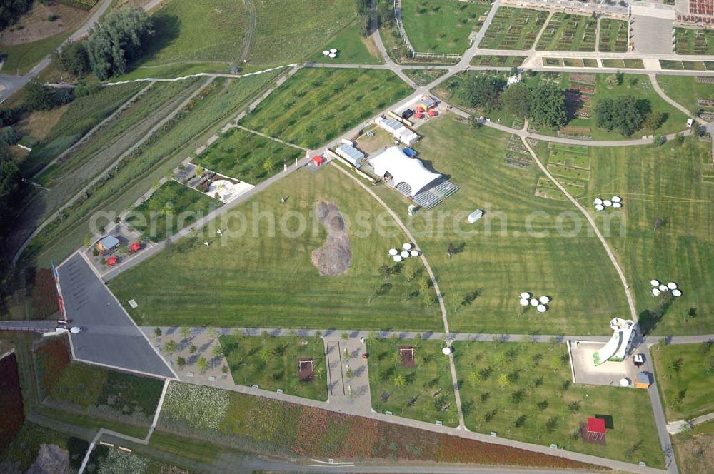 Ronneburg from the bird's eye view: . Das 124 Hektar große Areal liegt am Rande des ehemaligen Uranerz-Abbaugebietes der Wismut. Am 27. April 2007 wurde in Ronneburg und in Gera die erste Bundesgartenschau eröffnet, die an zwei Standorten zugleich stattfindet. Sie wird noch bis zum 14. Oktober 2007 andauern.