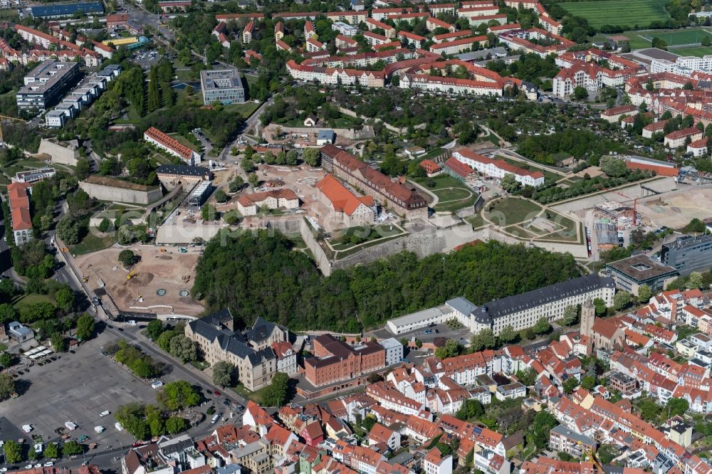 Aerial photograph Erfurt - Conversion to the Federal Garden Show on Fragments of the fortress Petersberg with the new construction of the Petersberg Entree in the district Altstadt in Erfurt in the state Thuringia, Germany