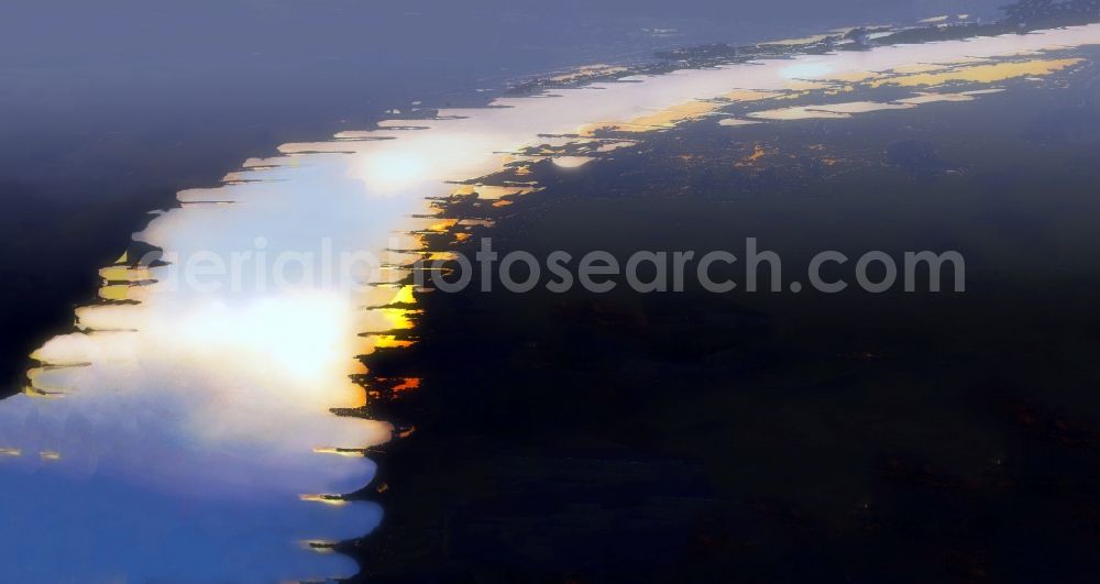 Räbel from the bird's eye view: Groyne head of the of Elbe- river course in Raebel in the state Saxony-Anhalt