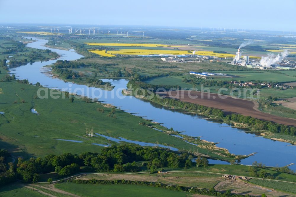 Aerial photograph Wulkau - Groyne head of the Elbe river course in Wulkau in the state Saxony-Anhalt, Germany