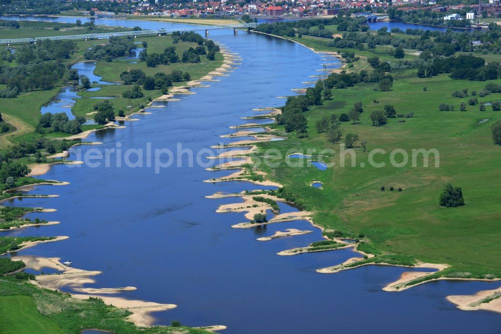 Beuster from above - Groyne head of the river course der Elbe in Beuster in the state Saxony-Anhalt