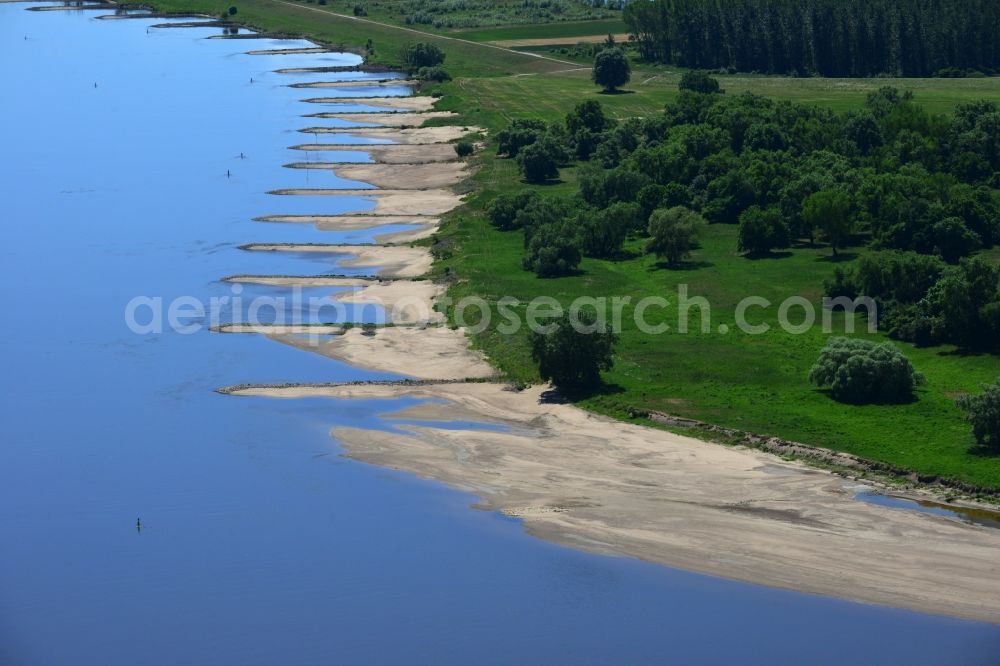 Hansestadt Werben (Elbe) from the bird's eye view: Groyne head of the river course am Ufer der Elbe in Hansestadt Werben (Elbe) in the state Saxony-Anhalt