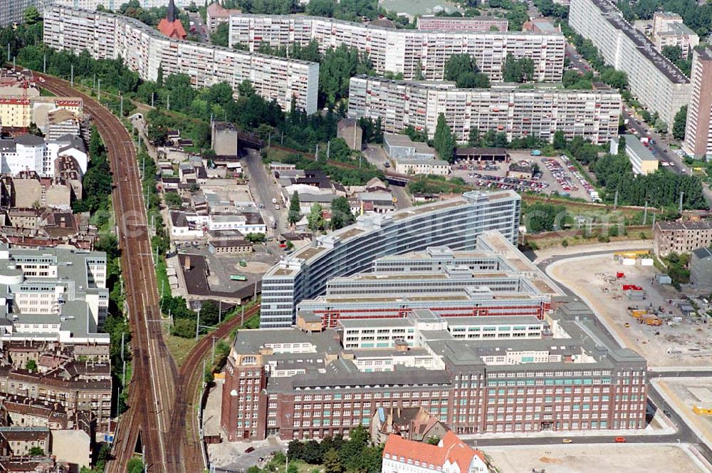 Berlin from above - 05.08.1995 Bundesanstalt für Angestellte- Neubau am Bahnhof Ostkreuz