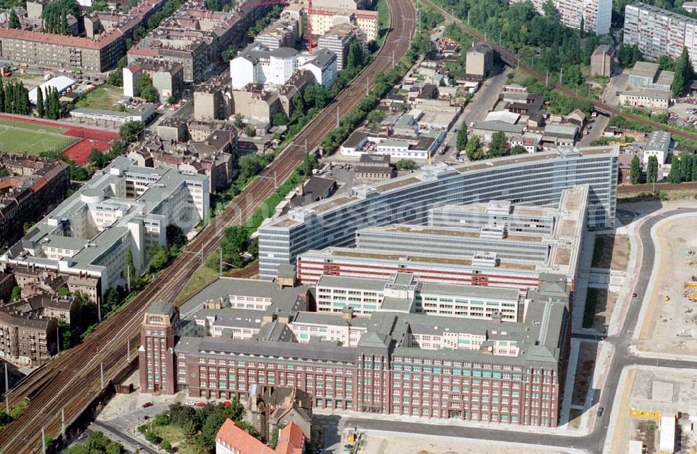 Aerial image Berlin - 05.08.1995 Bundesanstalt für Angestellte- Neubau am Bahnhof Ostkreuz