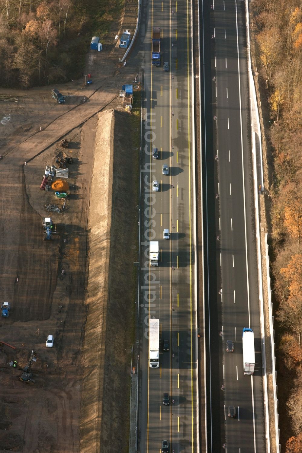 Aerial image Bönen - View of the autobahn 2 and the European route 34 in Boenen in the state North Rhine-Westphalia