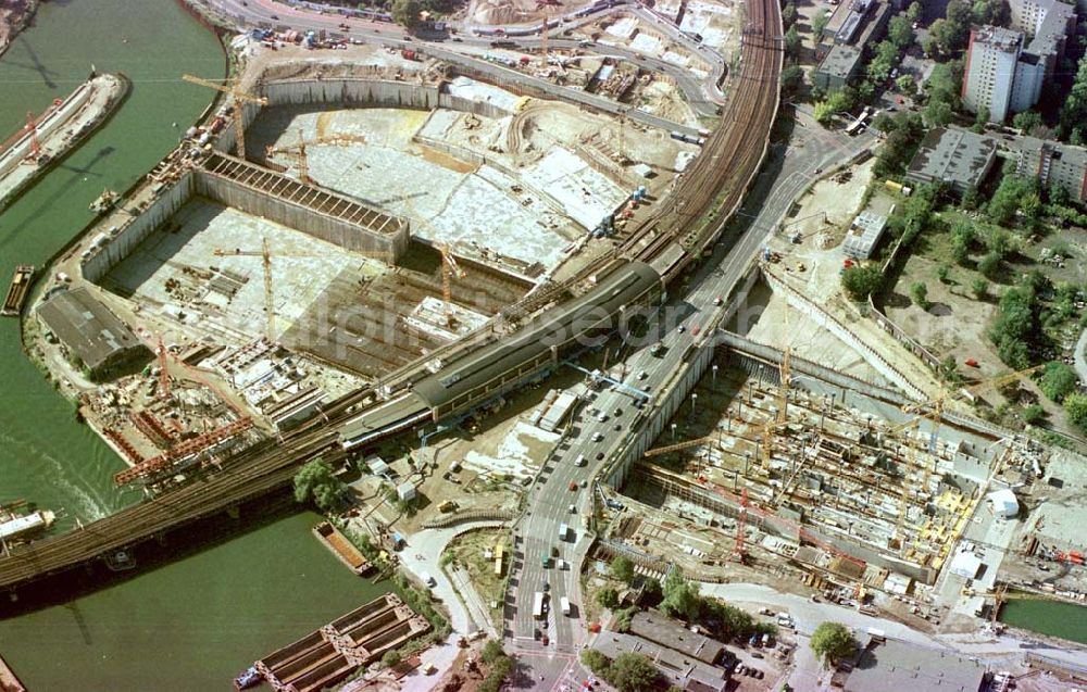 Aerial photograph Berlin-Tiergarten - Bundesbauten am Lehrter Bahnhof im Tiergarten.