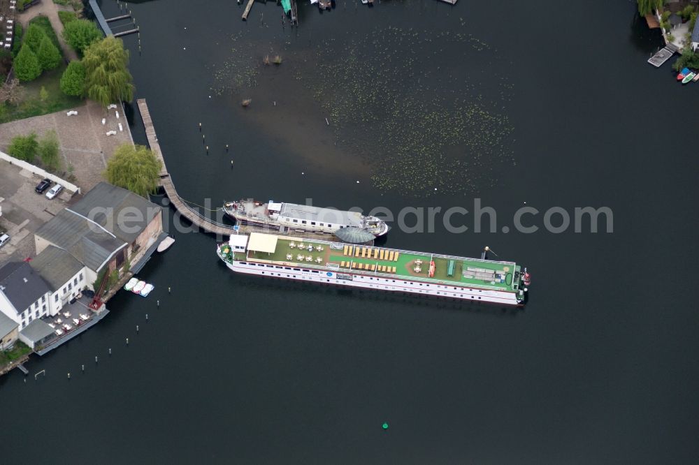 Brandenburg an der Havel from above - Ship-Station at the Bundesgartenschau 2015 in the Pack Court in Brandenburg an der Havel in the state Brandenburg