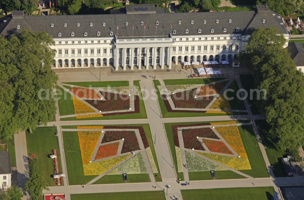 Koblenz from above - Gelände, hier das Kurfürstlichen Schloss in Koblenz, der Bundesgartenschau Buga 2011 mit dem Motte Koblenz verwandelt. Koblenz of 15 April to 16 October 2011 hosted the National Garden Festival BUGA 2011th.