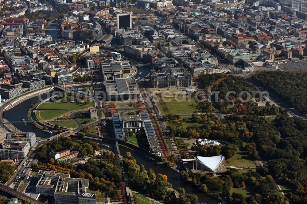 Aerial photograph Berlin - Chancellor's Office in the government district on the banks of the River Spree in Berlin Tiergarten