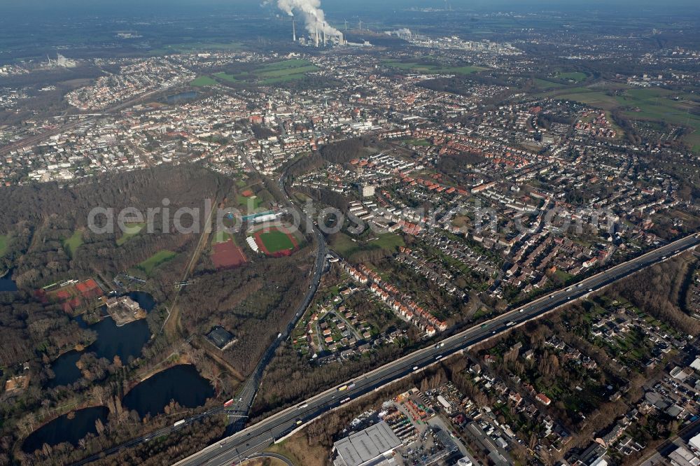 Aerial image Gladbeck - View of the through road B 224 in Gladbeck in the state North Rhine-Westphalia