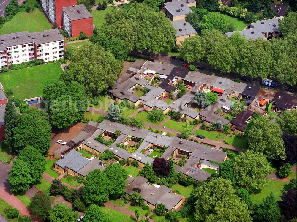 Aerial photograph Duisburg - Parcel on the Knappenstrasse destrict Homberg in Duisburg in the state North Rhine-Westphalia