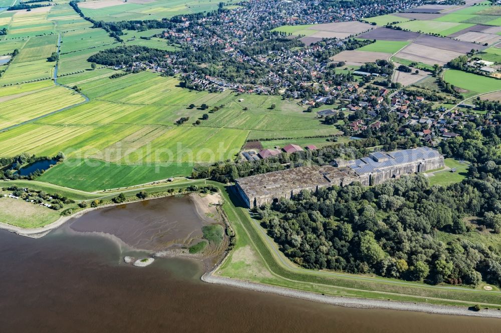 Aerial image Bremen - Bunker building complex made of concrete and steel U-Boot-Bunkerwerft Valentin in the district Rekum in Bremen