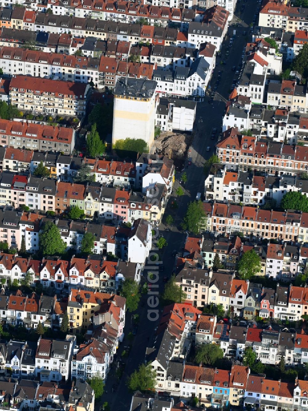 Bremen from the bird's eye view: Bunker- building complex of concrete and steel high bunkers at the Neanderstrasse in Bremen, Germany