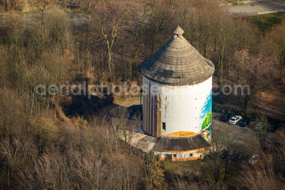 Aerial photograph Gelsenkirchen - Bunker building complex made of concrete and steel and Wellness- Center Salzgrotte in Bunker on Nienkampstrasse in Gelsenkirchen in the state North Rhine-Westphalia, Germany