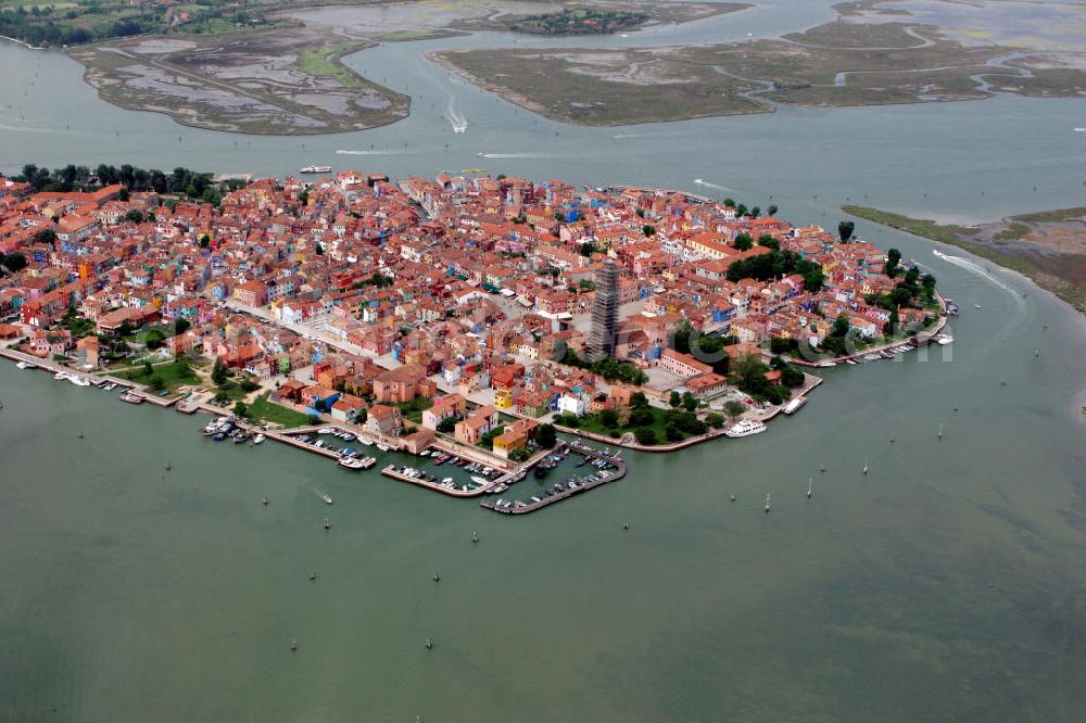 Venedig from above - Blick auf die Insel Burano in der Lagune von Venedig. View to the island Burano in the lagoon of Burano.