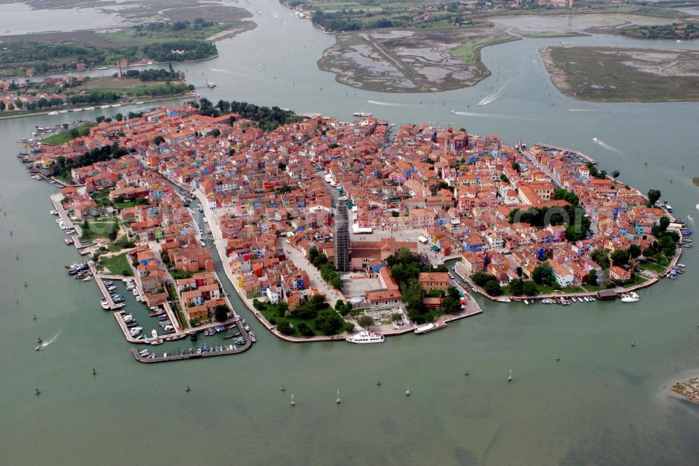 Venedig from above - Blick auf die Insel Burano in der Lagune von Venedig. View to the island Burano in the lagoon of Burano.