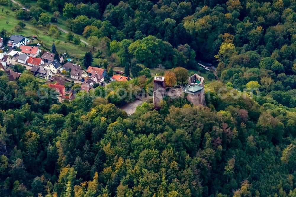 Aerial photograph Ebersteinburg - Castle of the fortress Alt-Eberstein on Rosenstrasse in Ebersteinburg in the state Baden-Wurttemberg, Germany