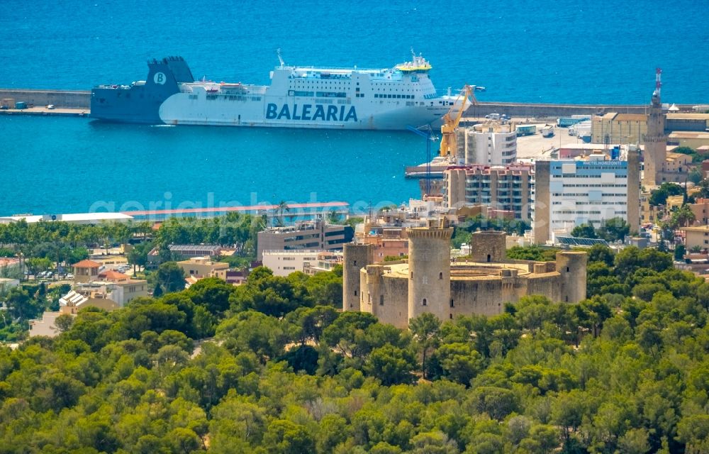 Palma from the bird's eye view: Castle of the fortress Castell de Bellver on Carrer Castell de Bellver - Carrer Camilo Jose Cela overlooking the local port in the district Ponent in Palma in Balearische Insel Mallorca, Spain