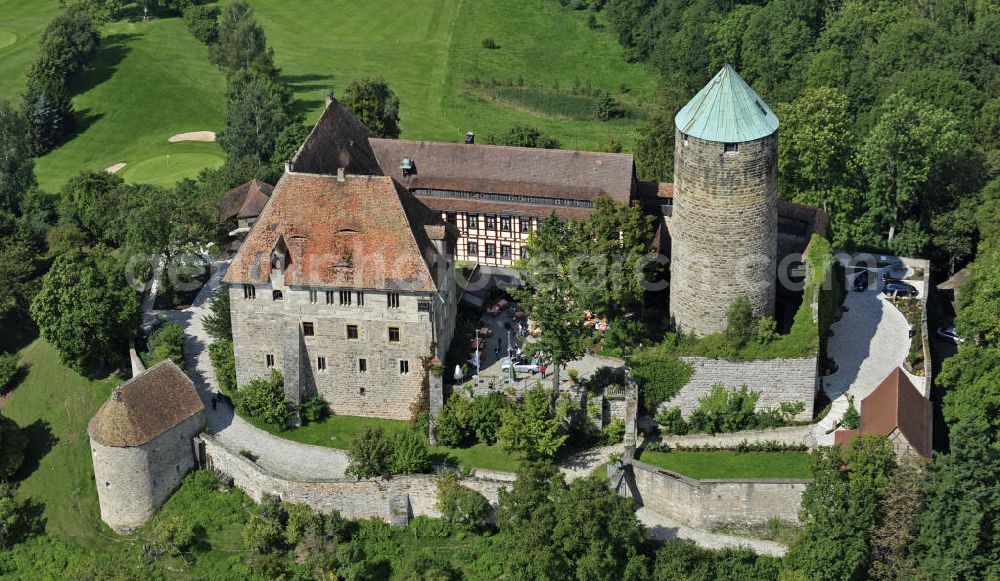 Colmberg from the bird's eye view: Blick auf die Burg Colmberg. Die Burg wurde im 12. Jahrhundert zur kaiserlichen Reichsburg ausgebaut. Heute wird auf der Burg ein Hotel betrieben. View of the Castle Colmberg. The castle was expanded in the 12th Century as a imperial castle. Today the castle is a hotel.