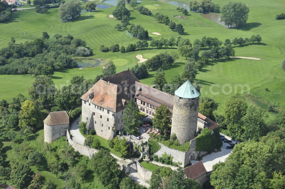 Aerial photograph Colmberg - Blick auf die Burg Colmberg. Die Burg wurde im 12. Jahrhundert zur kaiserlichen Reichsburg ausgebaut. Heute wird auf der Burg ein Hotel betrieben. View of the Castle Colmberg. The castle was expanded in the 12th Century as a imperial castle. Today the castle is a hotel.