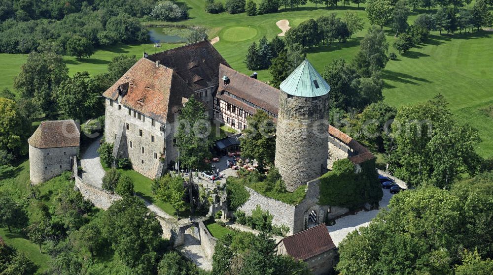 Colmberg from the bird's eye view: Blick auf die Burg Colmberg. Die Burg wurde im 12. Jahrhundert zur kaiserlichen Reichsburg ausgebaut. Heute wird auf der Burg ein Hotel betrieben. View of the Castle Colmberg. The castle was expanded in the 12th Century as a imperial castle. Today the castle is a hotel.