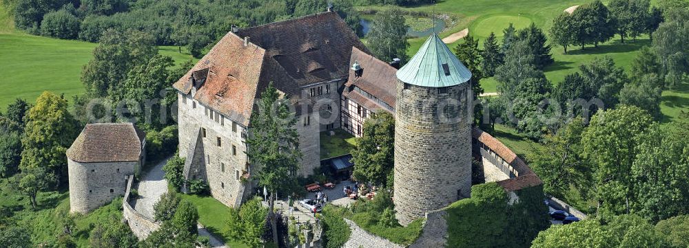 Aerial photograph Colmberg - Blick auf die Burg Colmberg. Die Burg wurde im 12. Jahrhundert zur kaiserlichen Reichsburg ausgebaut. Heute wird auf der Burg ein Hotel betrieben. View of the Castle Colmberg. The castle was expanded in the 12th Century as a imperial castle. Today the castle is a hotel.